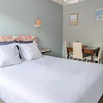 A L'ombre Du Mont Saint Michel - Bed & Breakfast, D'hotes Bed & Breakfast 3*