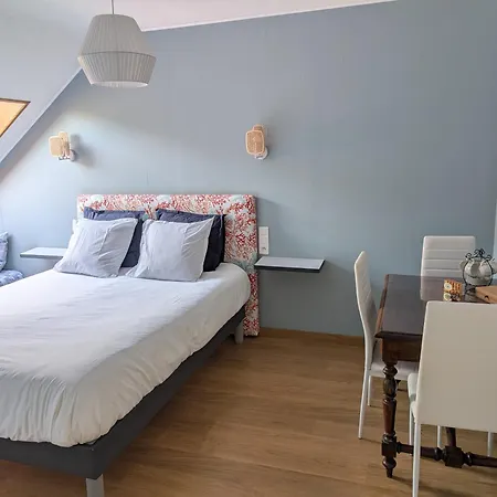 A L'ombre Du Mont Saint Michel - Bed & Breakfast, D'hotes Frühstückspension 3*