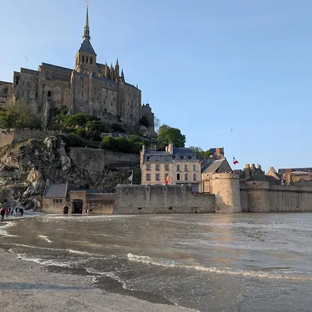 Bed & Breakfast A L'ombre Du Mont Saint Michel - Bed & Breakfast, D'hotes Huisnes-sur-Mer