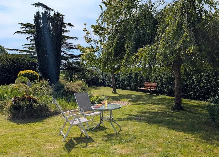 Bed & Breakfast A L'ombre Du Mont Saint Michel - Bed & Breakfast, D'hotes 3*