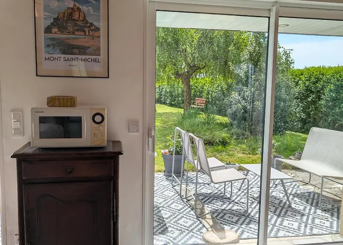 A L'ombre Du Mont Saint Michel - Bed & Breakfast, D'hotes 3* Huisnes-sur-Mer