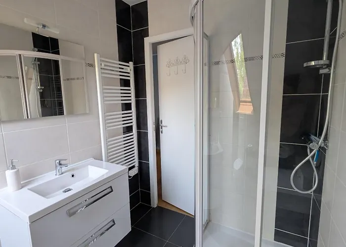 A L'ombre Du Mont Saint Michel - Bed & Breakfast, D'hotes Bed & Breakfast