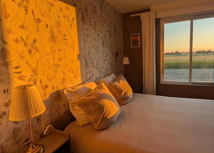 Bed & Breakfast A L'ombre Du Mont Saint Michel - Bed & Breakfast, D'hotes 3*